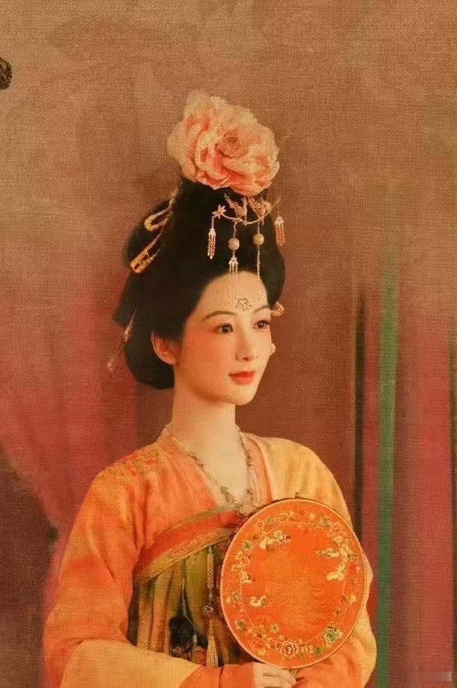非遗春节里的锦绣芳华  锦绣芳华  国色芳华第二季剧照里，热气腾腾的饺子、精美的