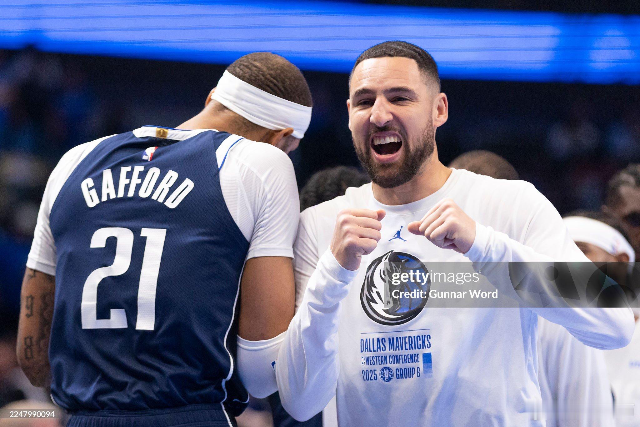 上半场结束，我牛47比43领先灰熊。大家来说说观赛体验。