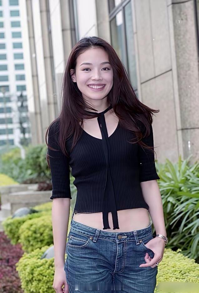 舒淇的身材比例，简直是天花板级别的存在！ 