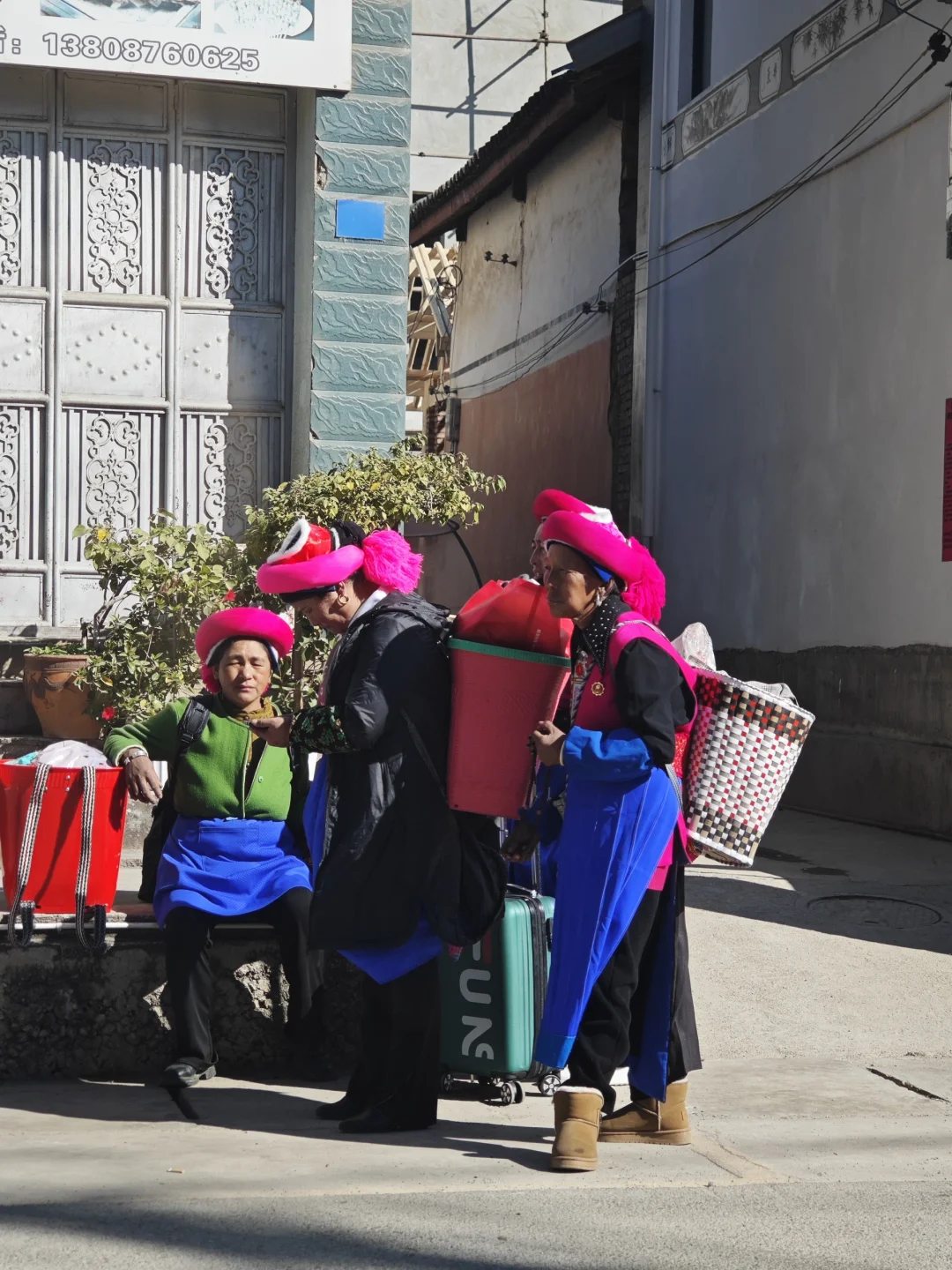 牛街泡百年澡堂 偶遇香格里拉奶奶炸街❗