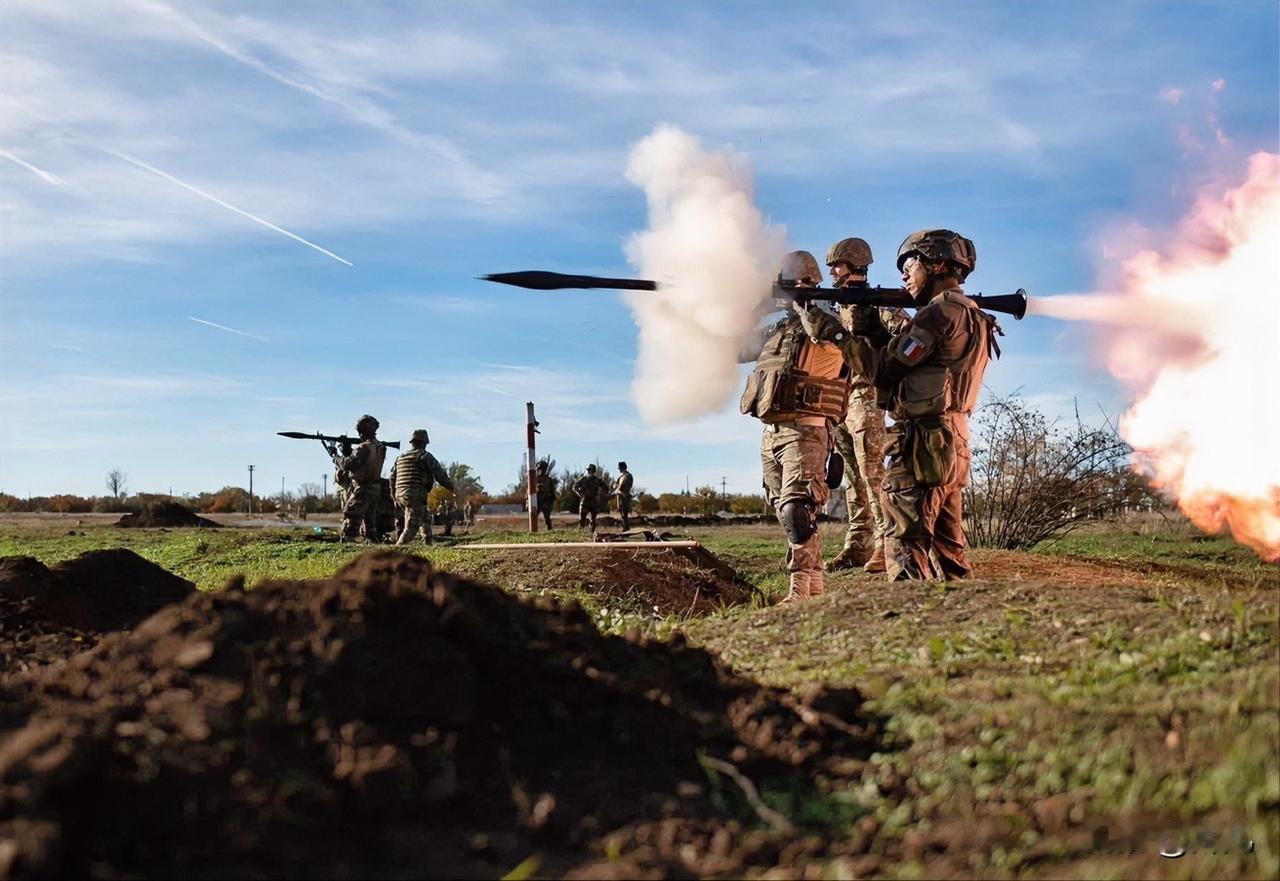 法国、德国、瑞典和英国纷纷表态参加在格陵兰岛举行的军演，以便展现欧洲保卫该岛屿的