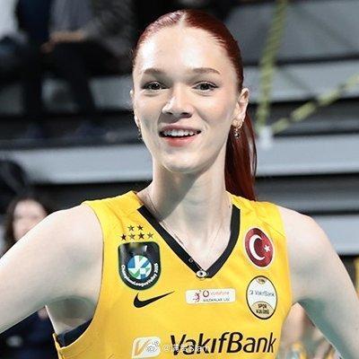 马尔科娃谈古德蒂：即使是新来的人也能到处看到(口号)。即使是客队，他们也能看到。