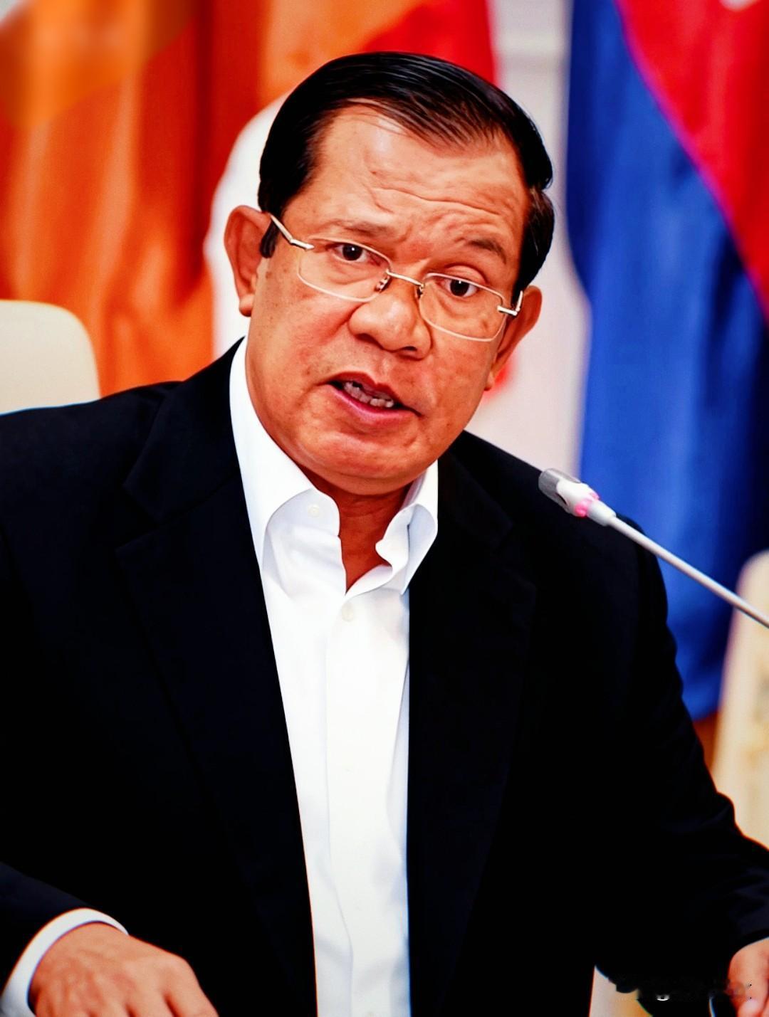 柬埔寨宣布了

12月13日，柬埔寨新闻部大臣奈帕德拉发表声明，称泰国出动两架F