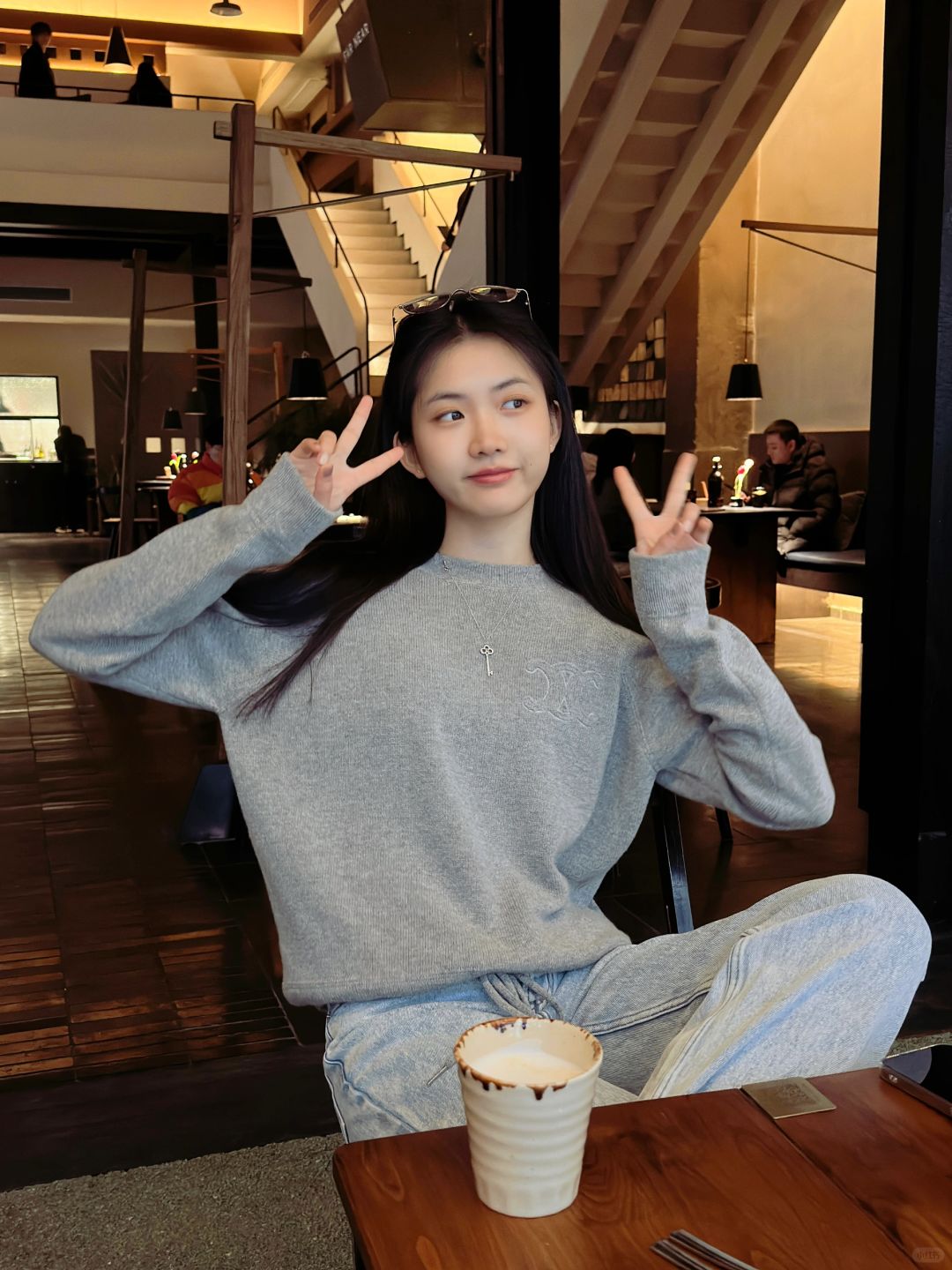 戴眼镜乖乖的