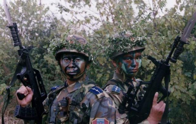 中国特种兵没有实战过，在世界上算强吗？你要知道，能成为特种兵的，个个都是狠人！