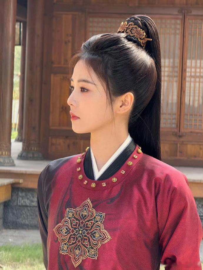 唐宫奇案 我的评分：白鹿李佩仪回家了 别人眼里的禁地，是李佩仪15年拼了命想回去