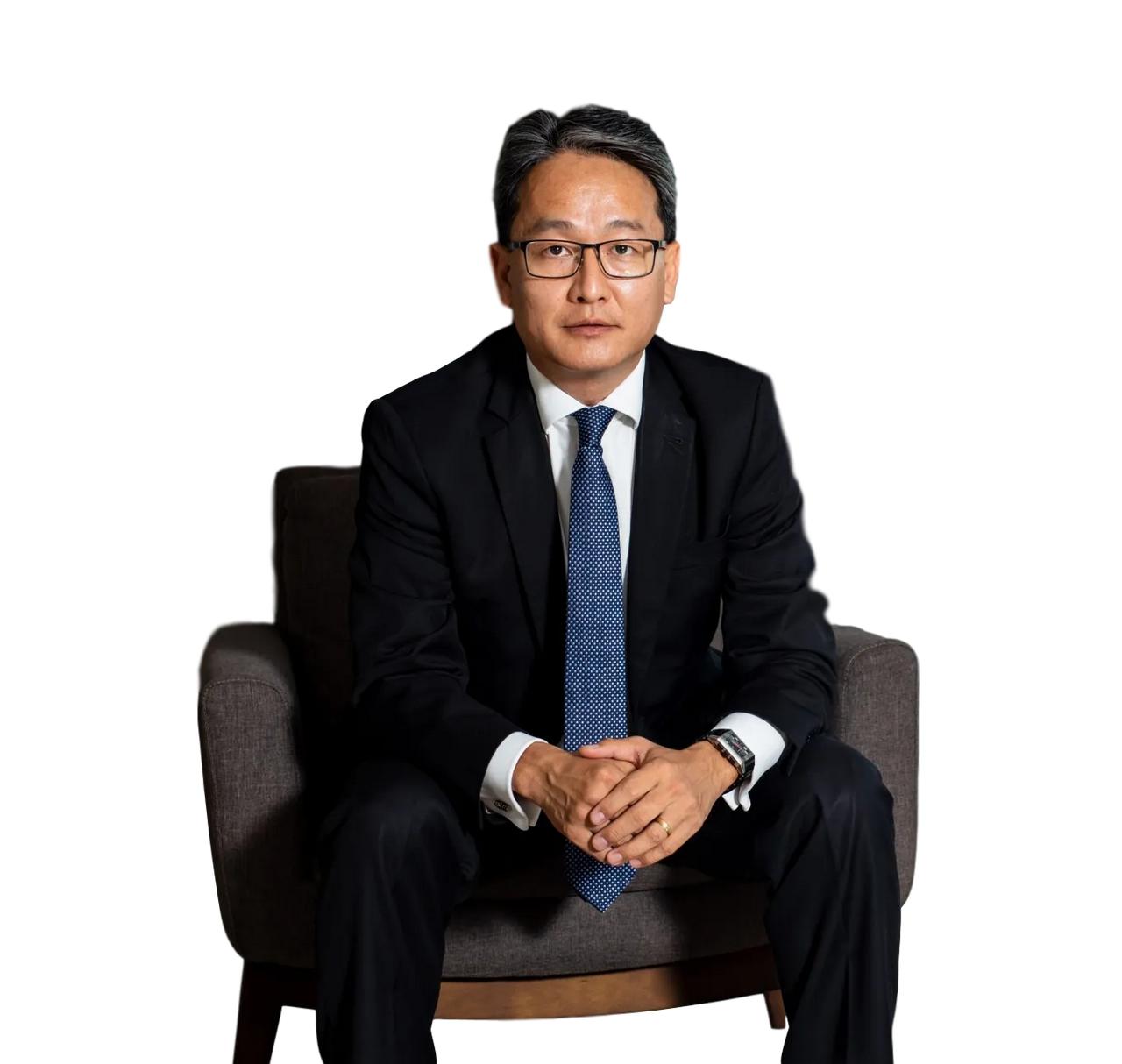 “中国不想当霸主，也不希望美国突然崩塌。”
          ————日裔巴西