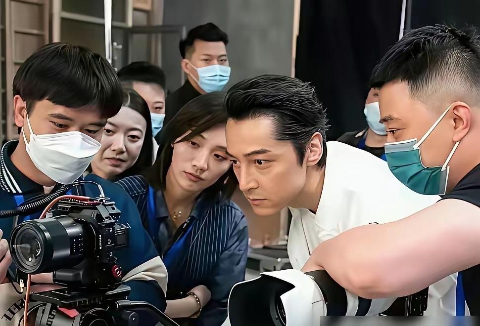 说实话，胡歌这婚，要是他妈还在，恐怕真结不成。回想当年，上戏才女薛佳凝、海归硕士