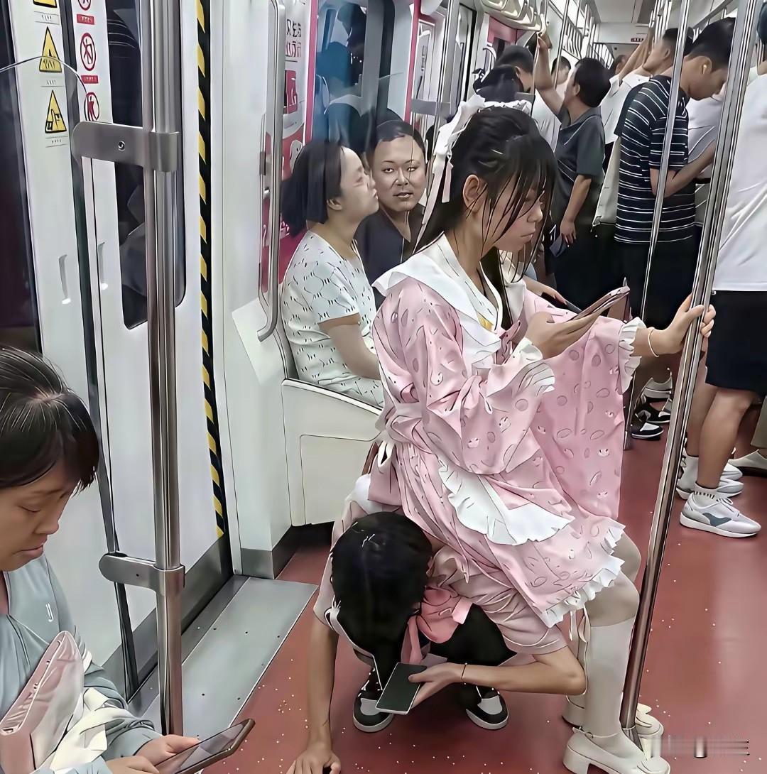 这要是我女儿，回家不得给她一巴掌。