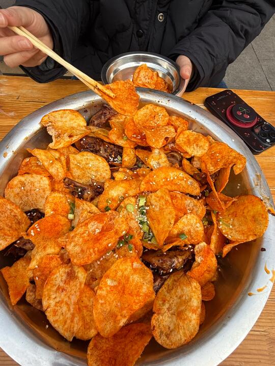 成都银泰城！！薯片干锅！！！快去吃啊。。。。🥺