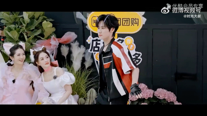 张真源[超话]张真源这么本地的外星人还是头次见张真源：演外星人？小case！但河