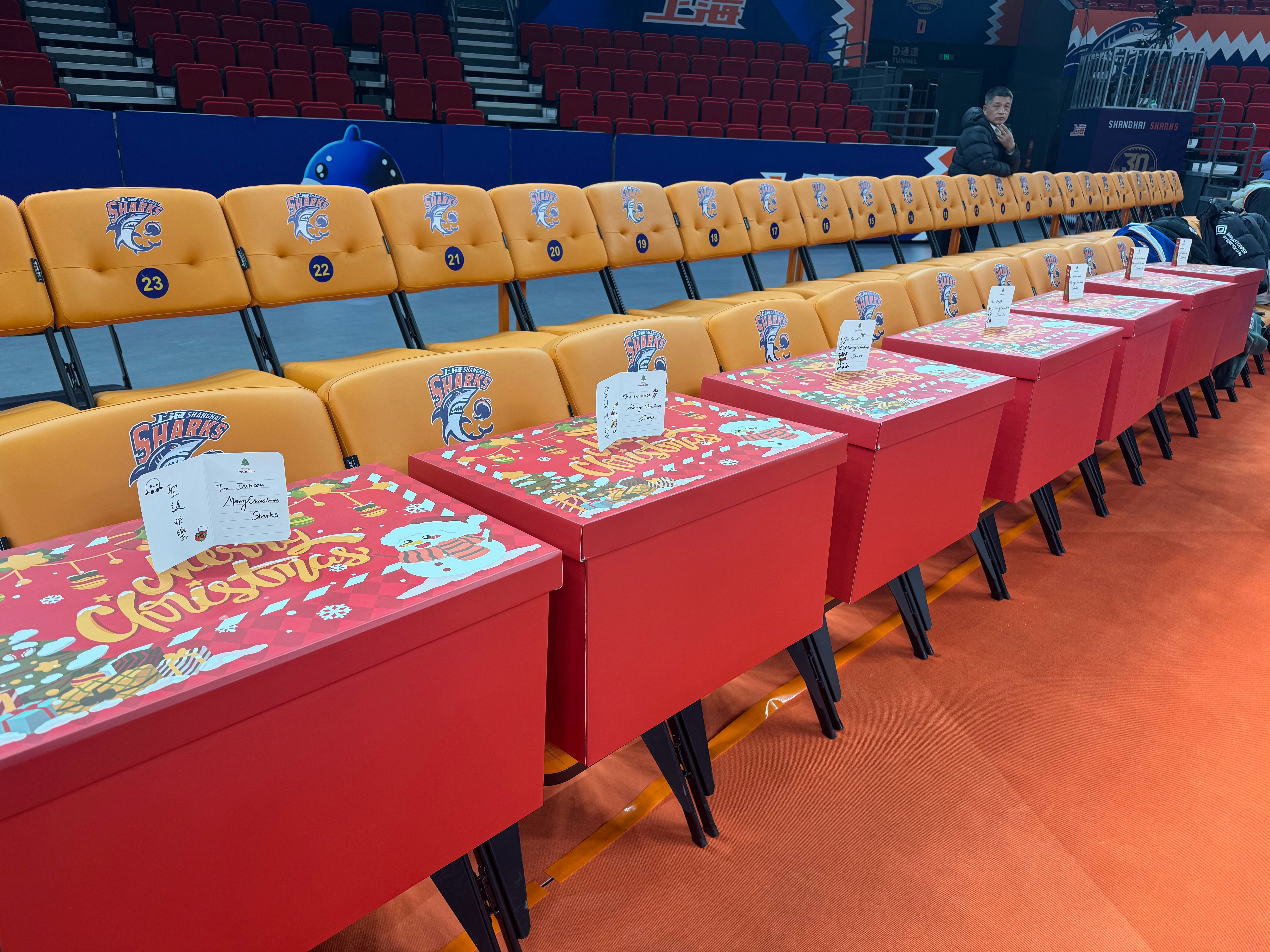 Merry Christmas🎄上海久事大鲨鱼 上海·上海体育馆