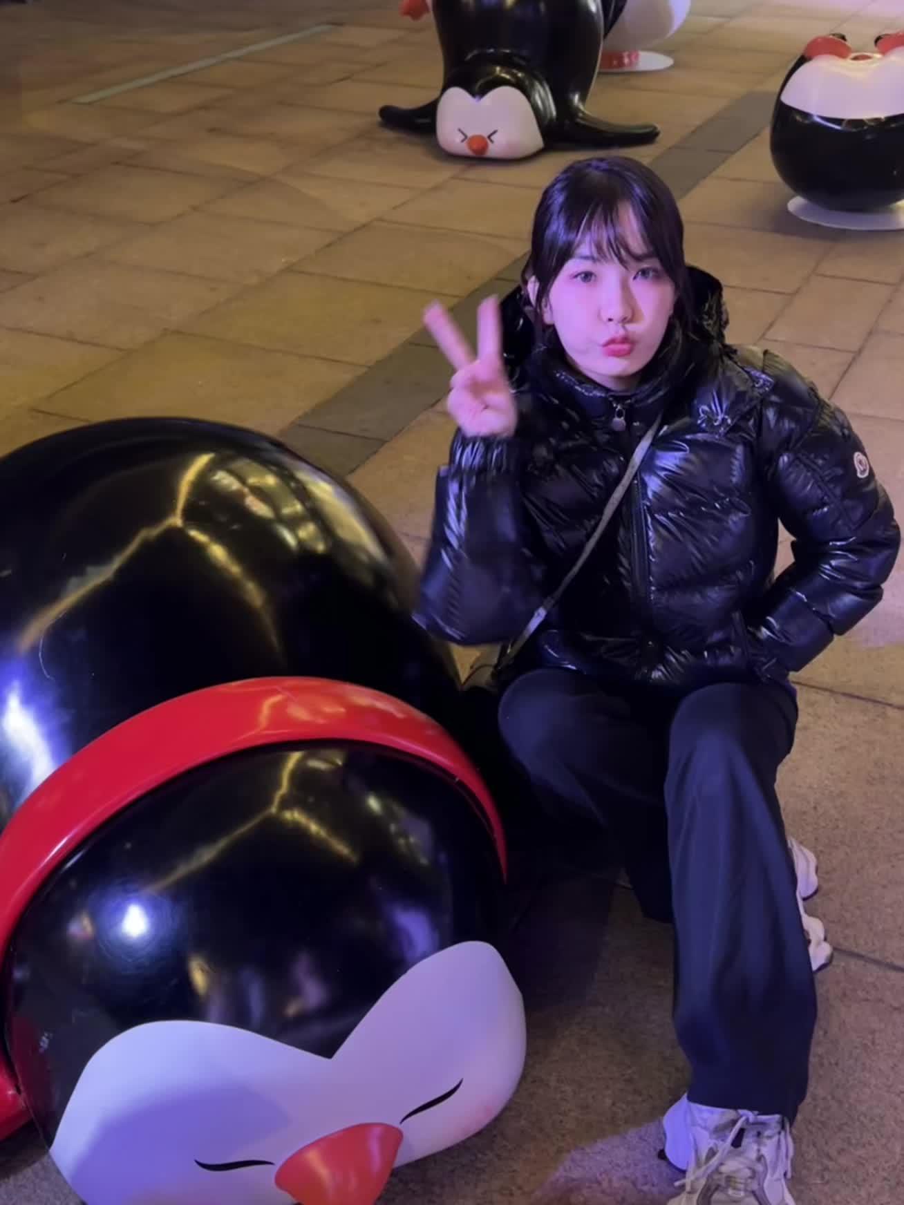 我很长情啊...我看了自己的脸30年也没觉得腻啊