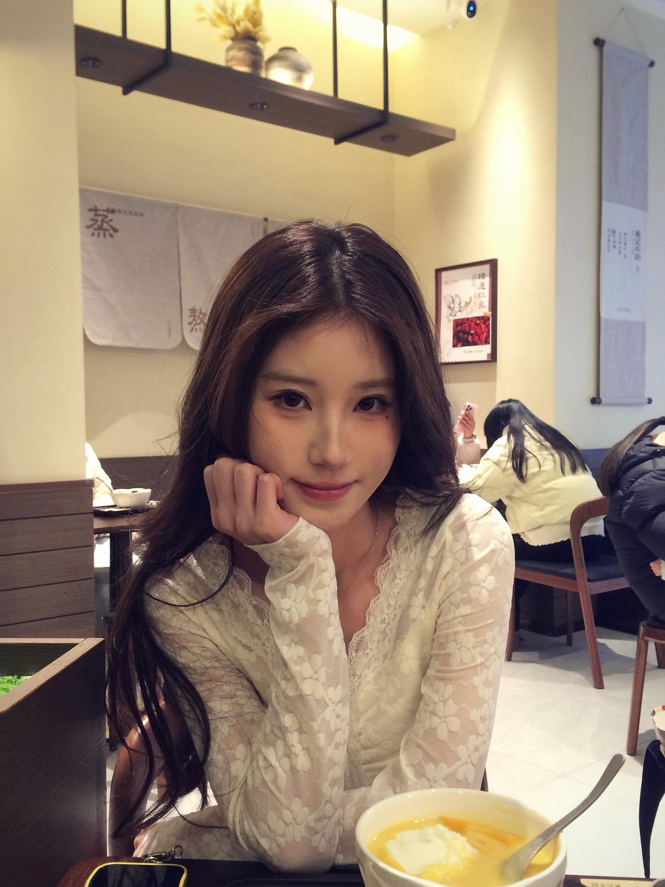 终于我们在彼此的生活里杳无音讯.