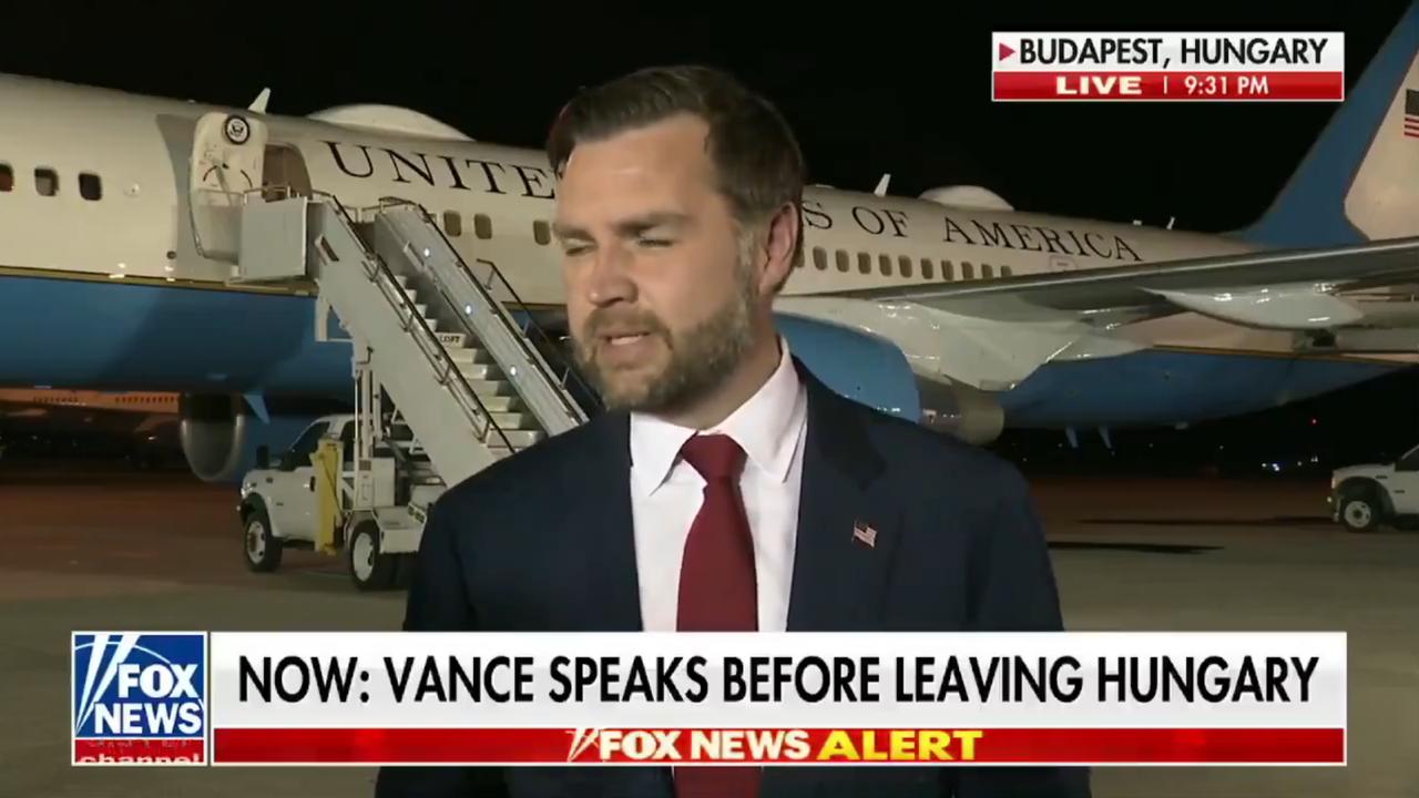 白宫证实，美国与中国就伊朗问题举行了高级别会谈！

4月8日，白宫新闻秘书卡罗琳