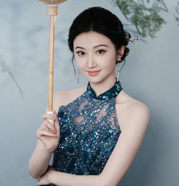 孙宇晨把景甜告了，这瓜很多人看得一脸懵。
一个靠炒币发家的商人，一个前几年还跟乒