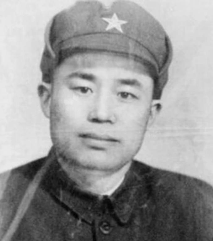 王近山病逝于1978年，弥留之际对儿子嘱托：李德生如果能够接替，他就真的放心了