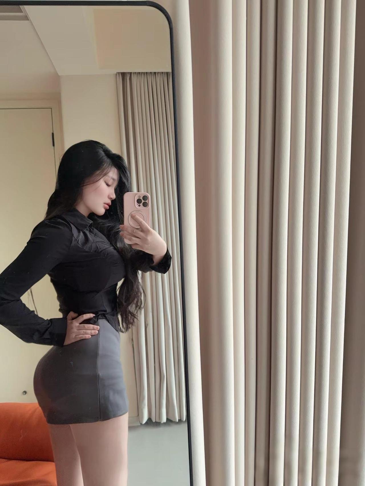 在干嘛。辣妹穿搭 身材