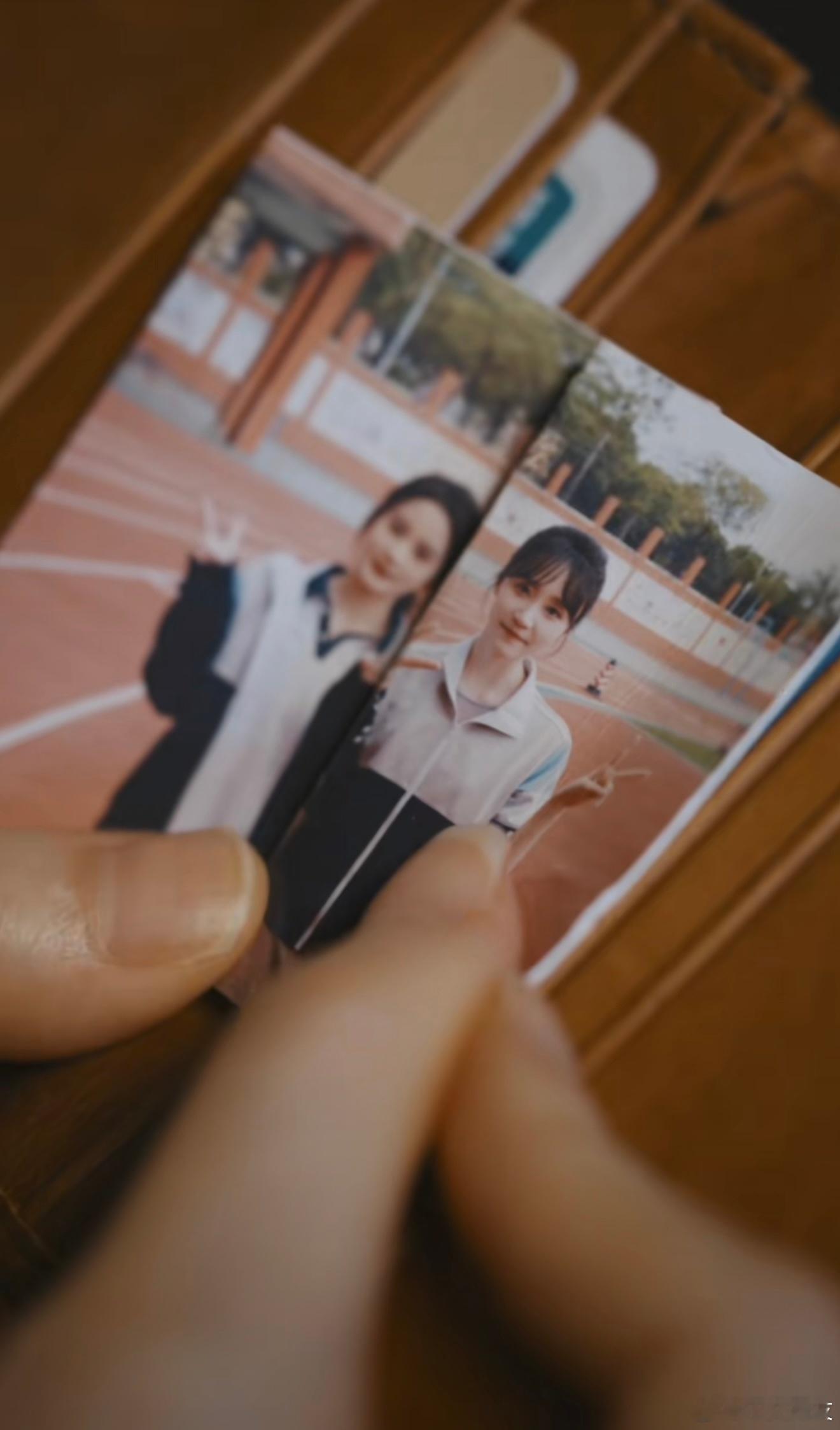 尼玛 这个先斩意中人还整上百合情节了 会不会太超前了[笑而不语] ​​​