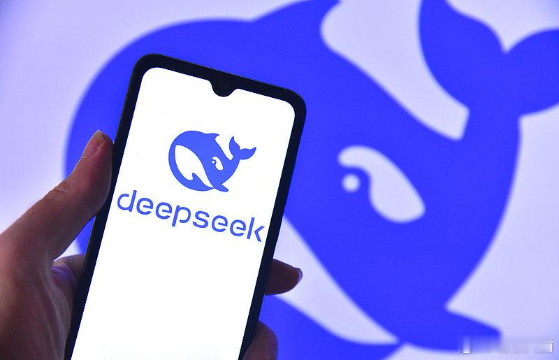 【 DeepSeek多名员工曾就职于微软 人工智能研究实验室】2月10日消息，据