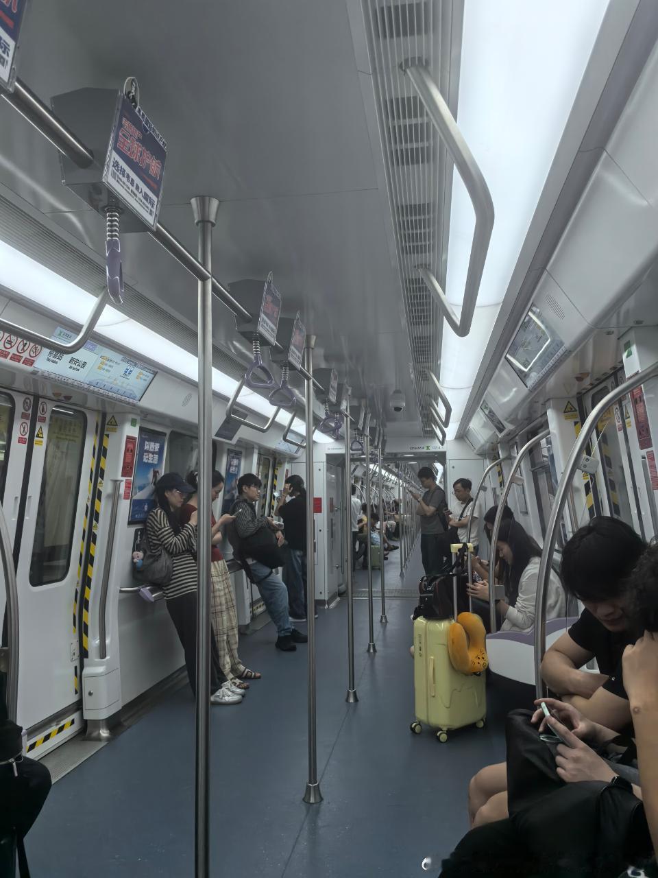 深圳地铁深圳地铁12号线 网友：2026-04-30（周四，五一节前最后一个工作