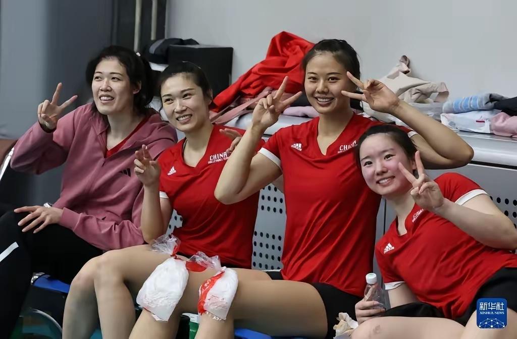 实话实说，目前的中国女排不可缺少的球员，当属以下几位：

1，李盈莹
——26岁