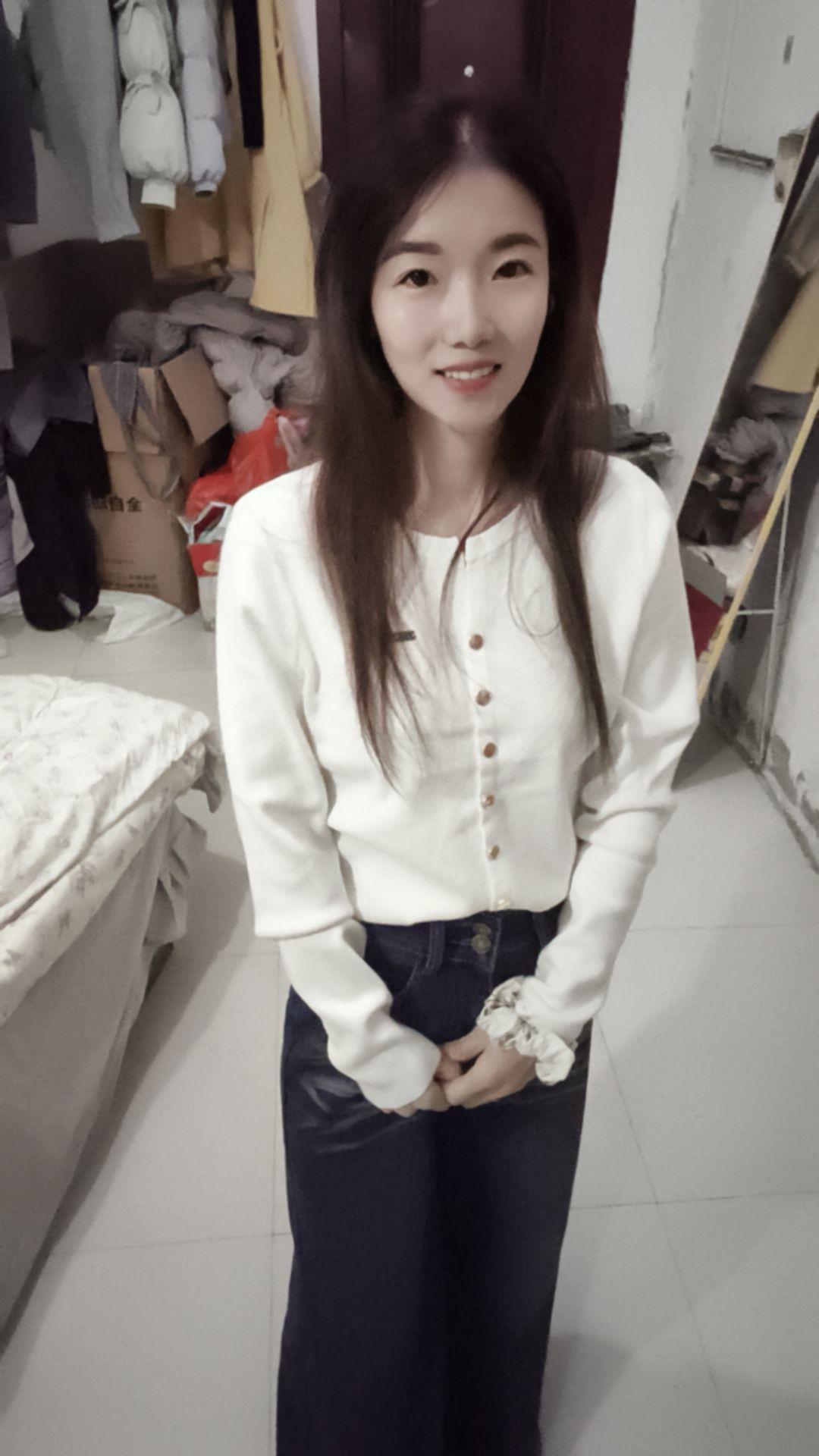 有些话很重，刚好落在我脆弱的时候，我该怎么说我现在的感觉呢 很平静也很...