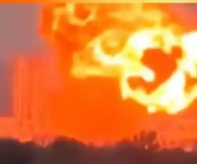 乌军用英制导弹打俄本土，界线又往前推了一格。
 
风暴之影从乌境发射，击中俄境炼