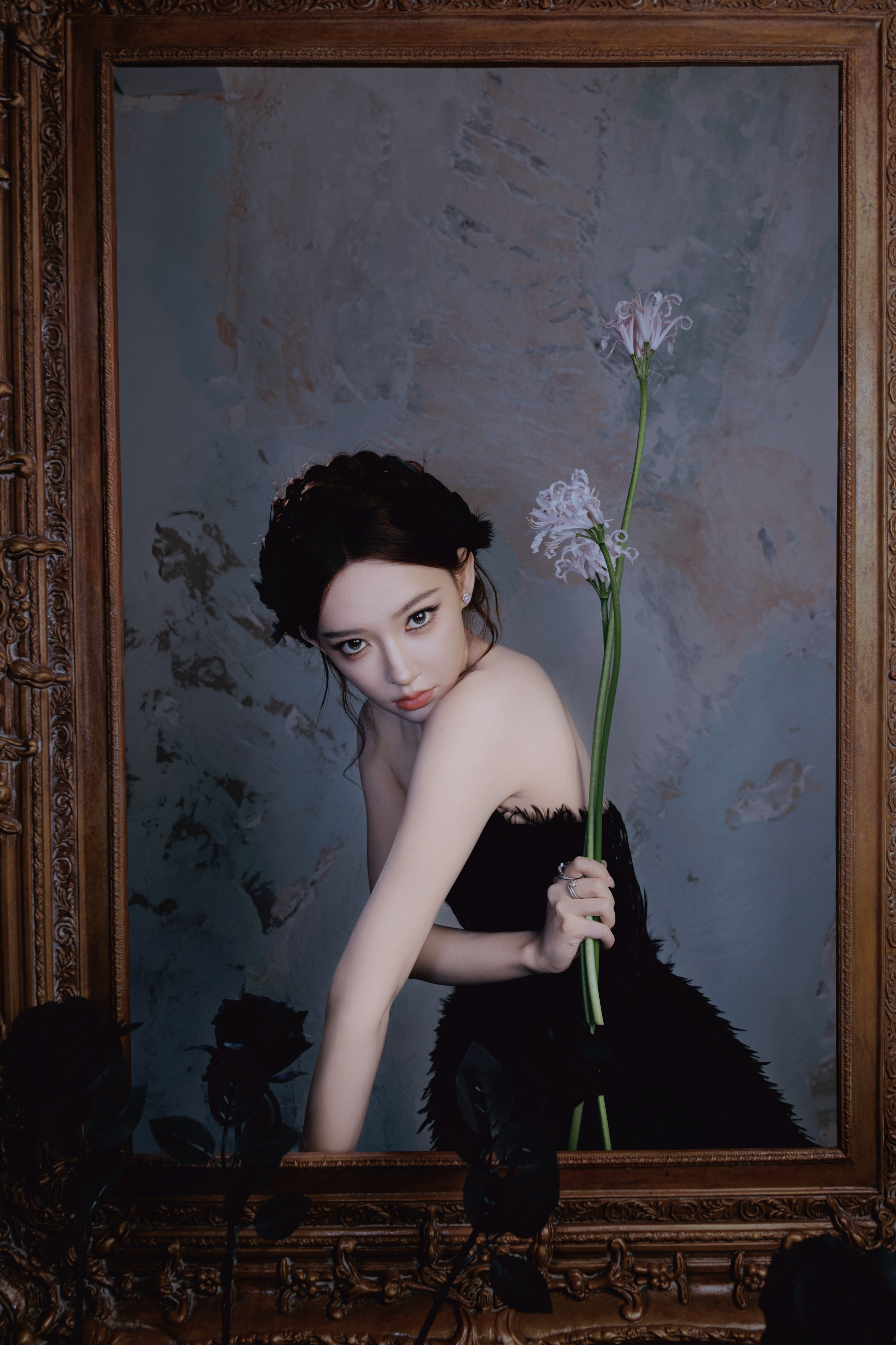 程潇[超话] · 程潇黑天鹅少女 黑天鹅穿过帷幕，步入 BAZAARGALA20