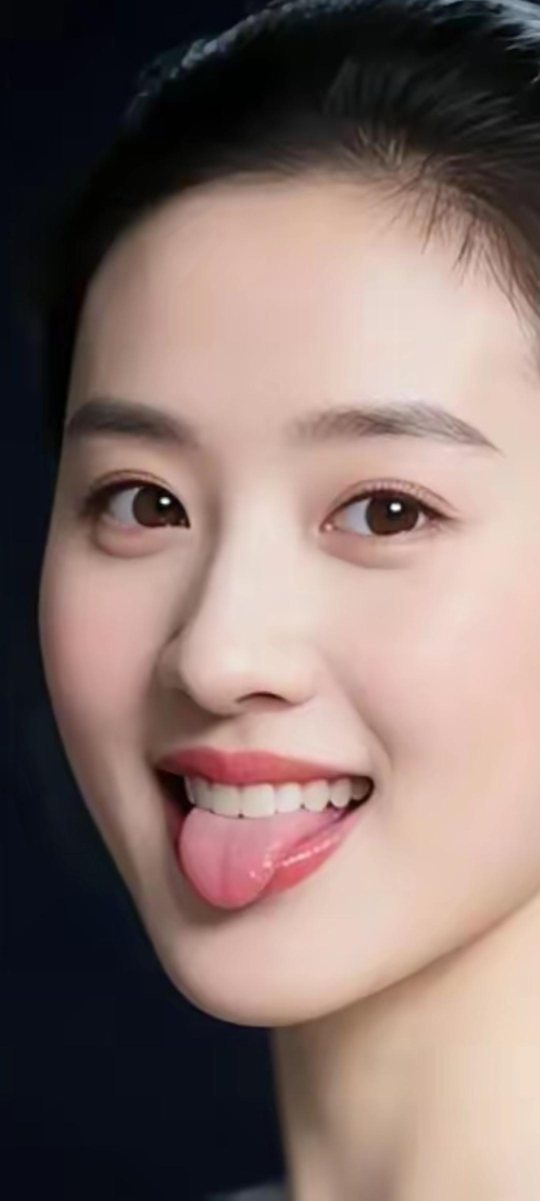 甜美笑容，元气满满，元气少女上线！😊✨