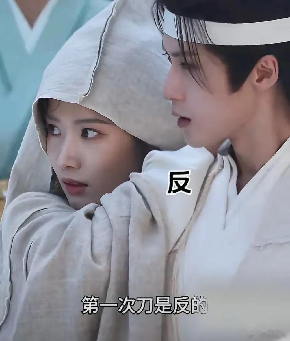 1.最近EXO第十三人的梗直接刷屏各大社交平台，相关内容称名叫王龙（艺名King