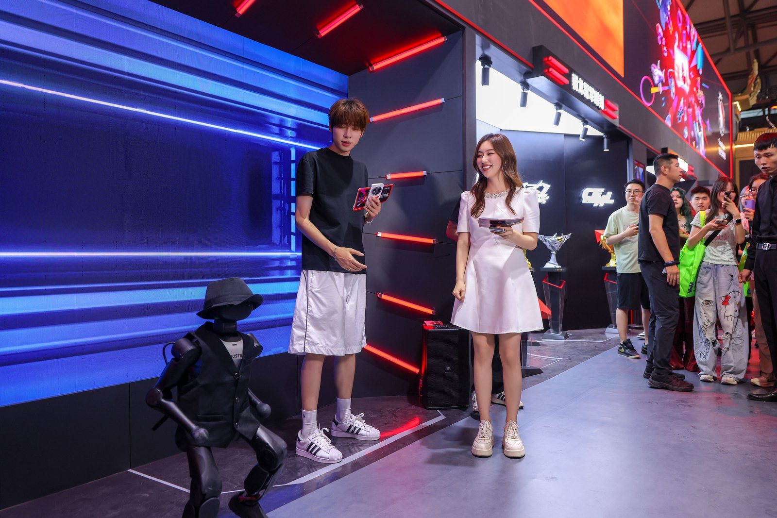 ChinaJoyChinajoy2026chinajoy捕捉到一个小可爱在和中国