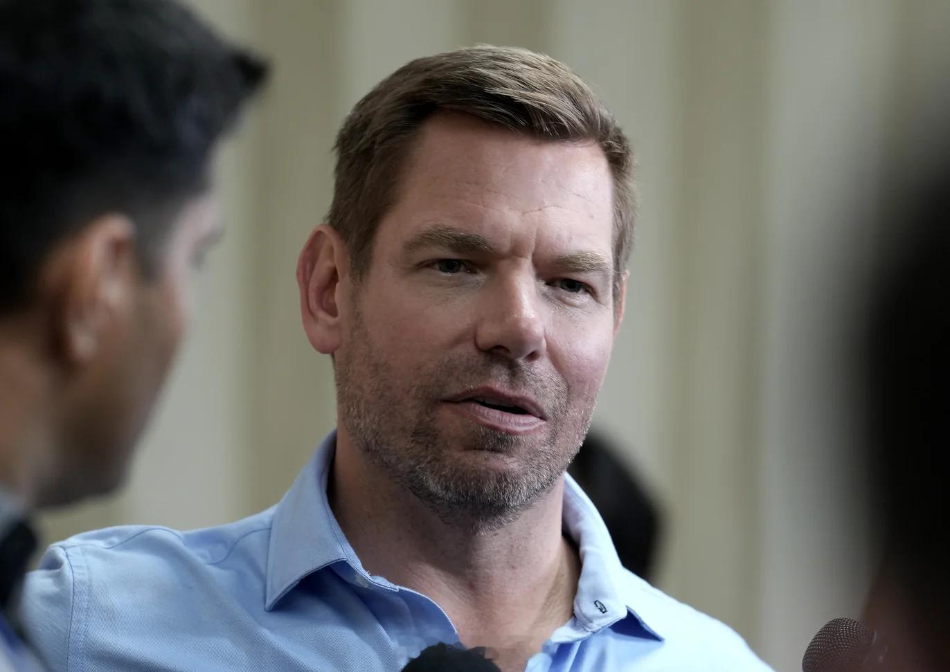 Swalwell 事件：国会办公室与竞选团队联合声明支持多名指控者 多家媒体报道