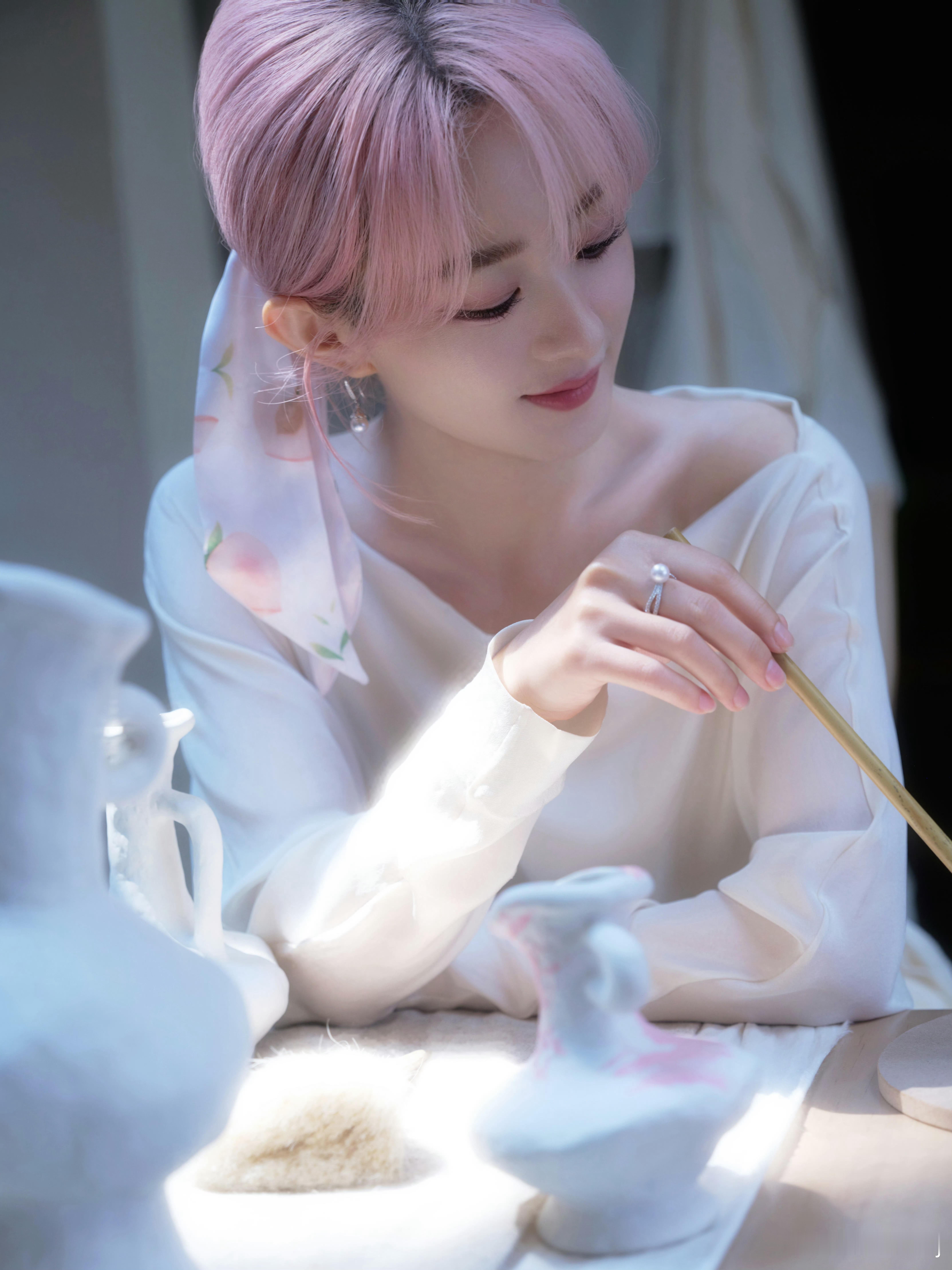 祝亲爱的赵姐生日快乐 平安喜乐[蛋糕][给你小心心]赵丽颖赵丽颖1016生日快乐