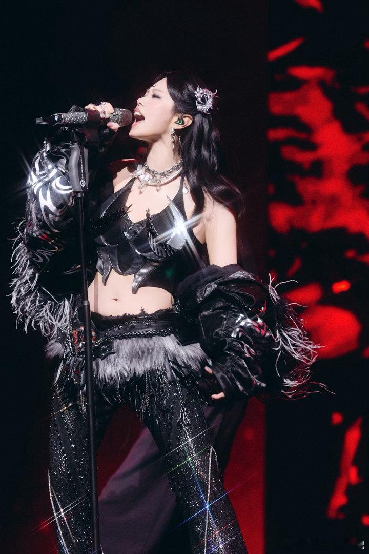 万妮达歌手2026补位官宣万妮达歌手2026补位歌手官宣 期待已久的消息官宣啦，