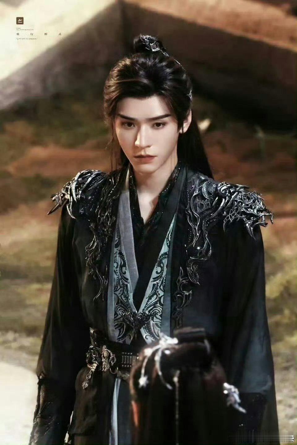 龚俊歌燃还是哥燃被龚俊的打戏惊艳到了！动作丝滑还演出了苏暮雨的冷冽狠劲，这哥确实