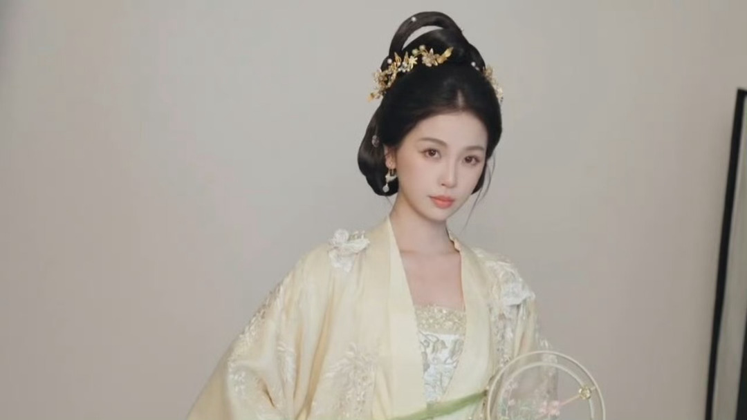 老鱼还是素素的更好看 