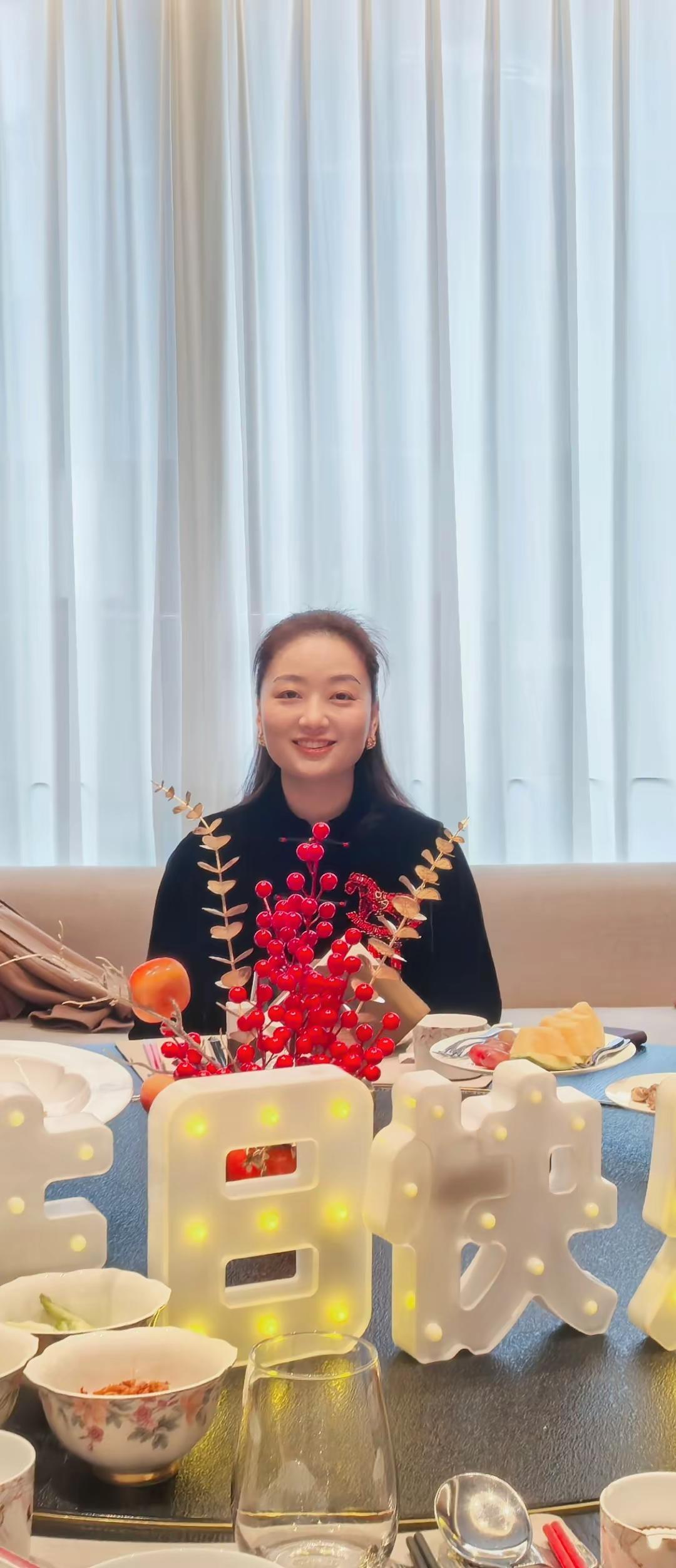 ✍️📖又长大一岁🎂 被宠的日子满心欢喜，新岁继续向阳而行🥰💪😊