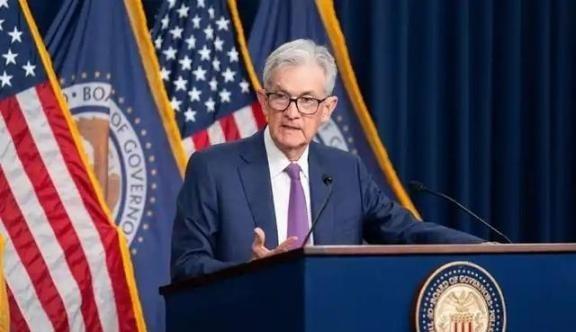 美联储为何铁了心不降息？或许只有中国人才能真正看透，无论美国 内部如何争斗，联储