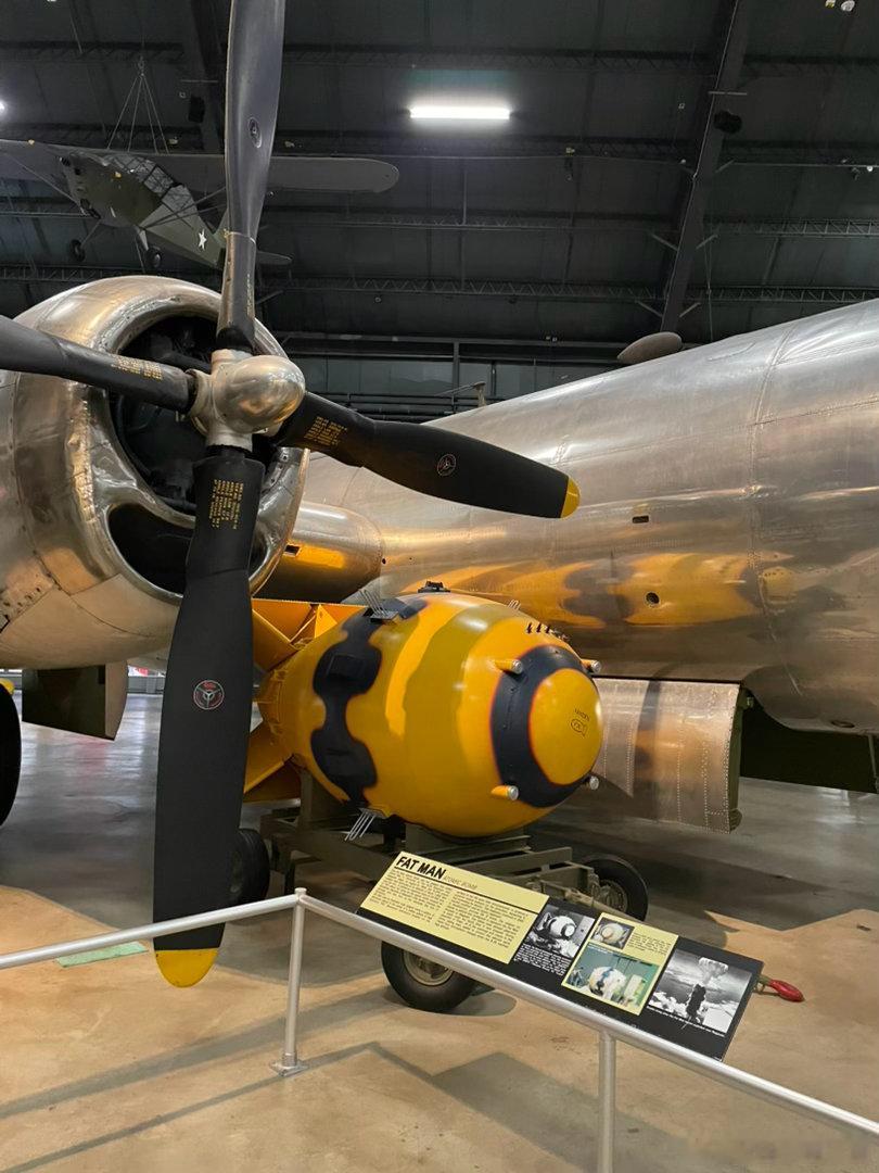 携带原子弹炸长崎的B-29和美国后续核武器炸广岛的B-29被国家博物馆收藏，炸长