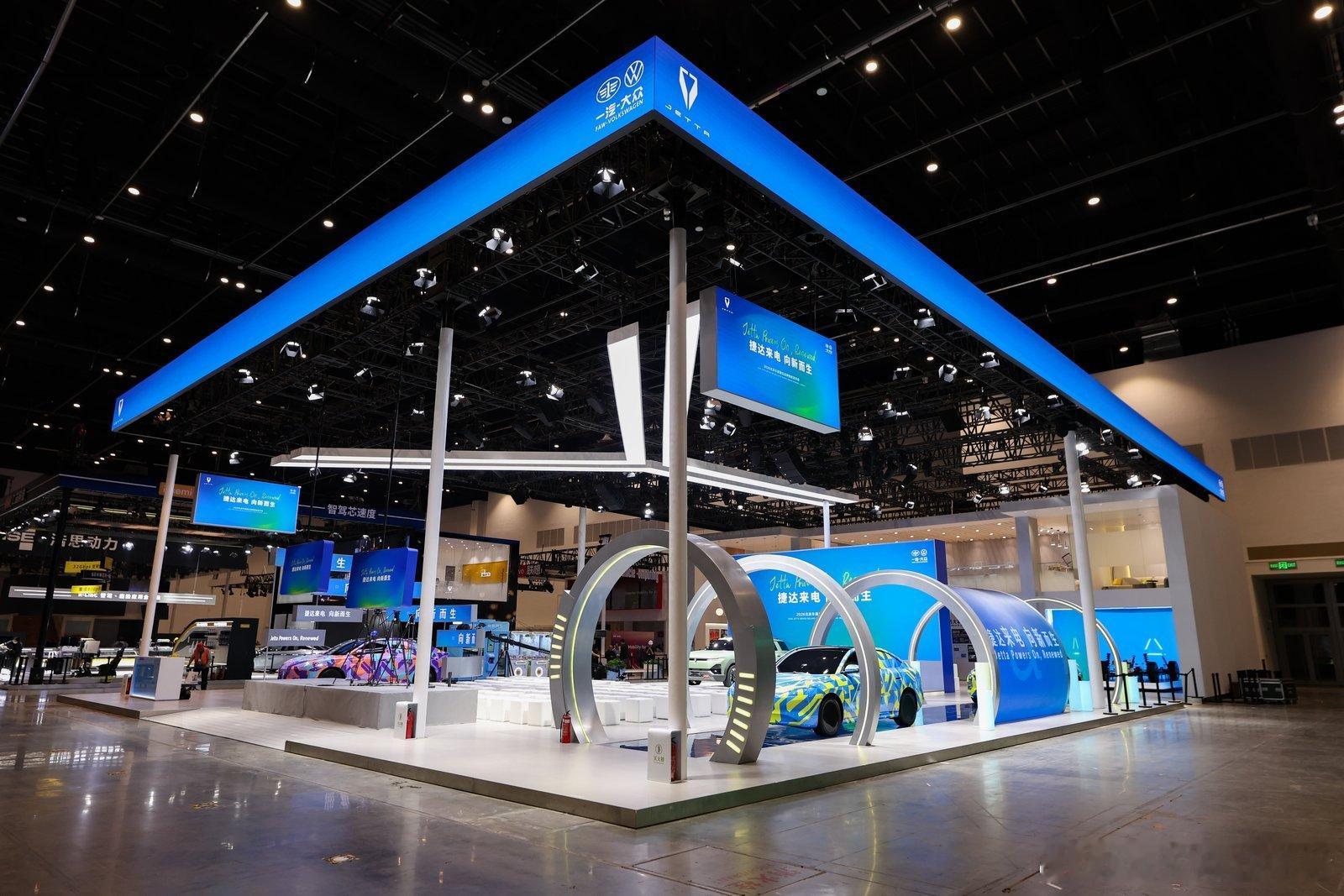 35年国民车的电动新生：捷达换标背后的战略与传承新能源时代出现了一个反直觉的机会