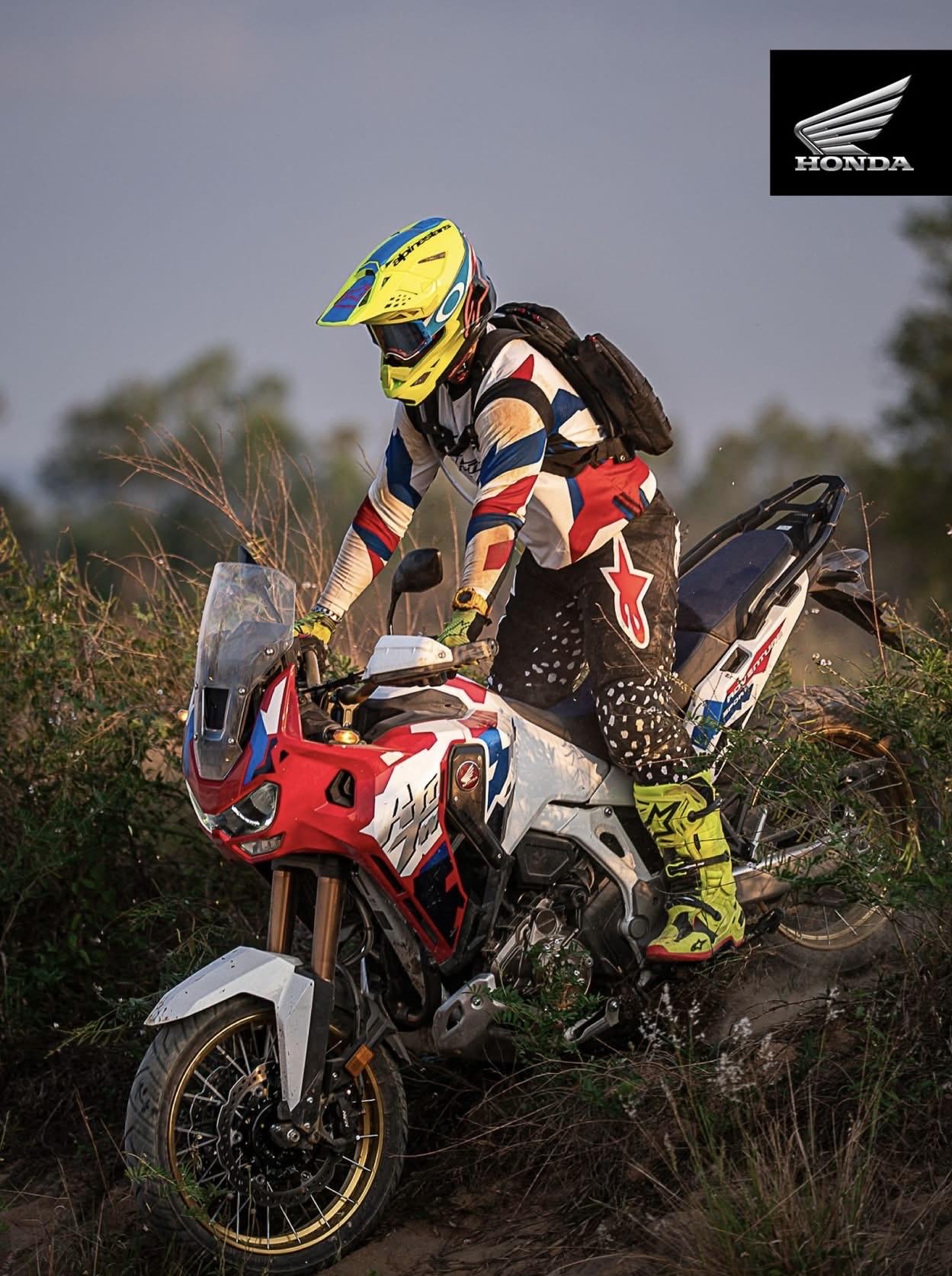 年龄
永远不是衡量一个人的刻度 
只有责任的叠加才会让人逐渐成长