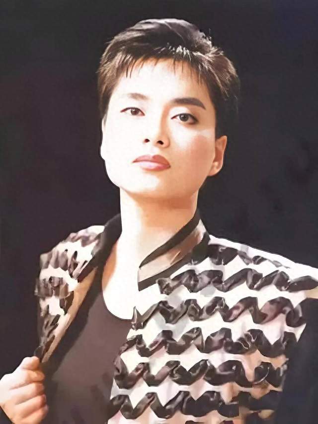 不发悼念动态，毛阿敏的情义都藏在行动里