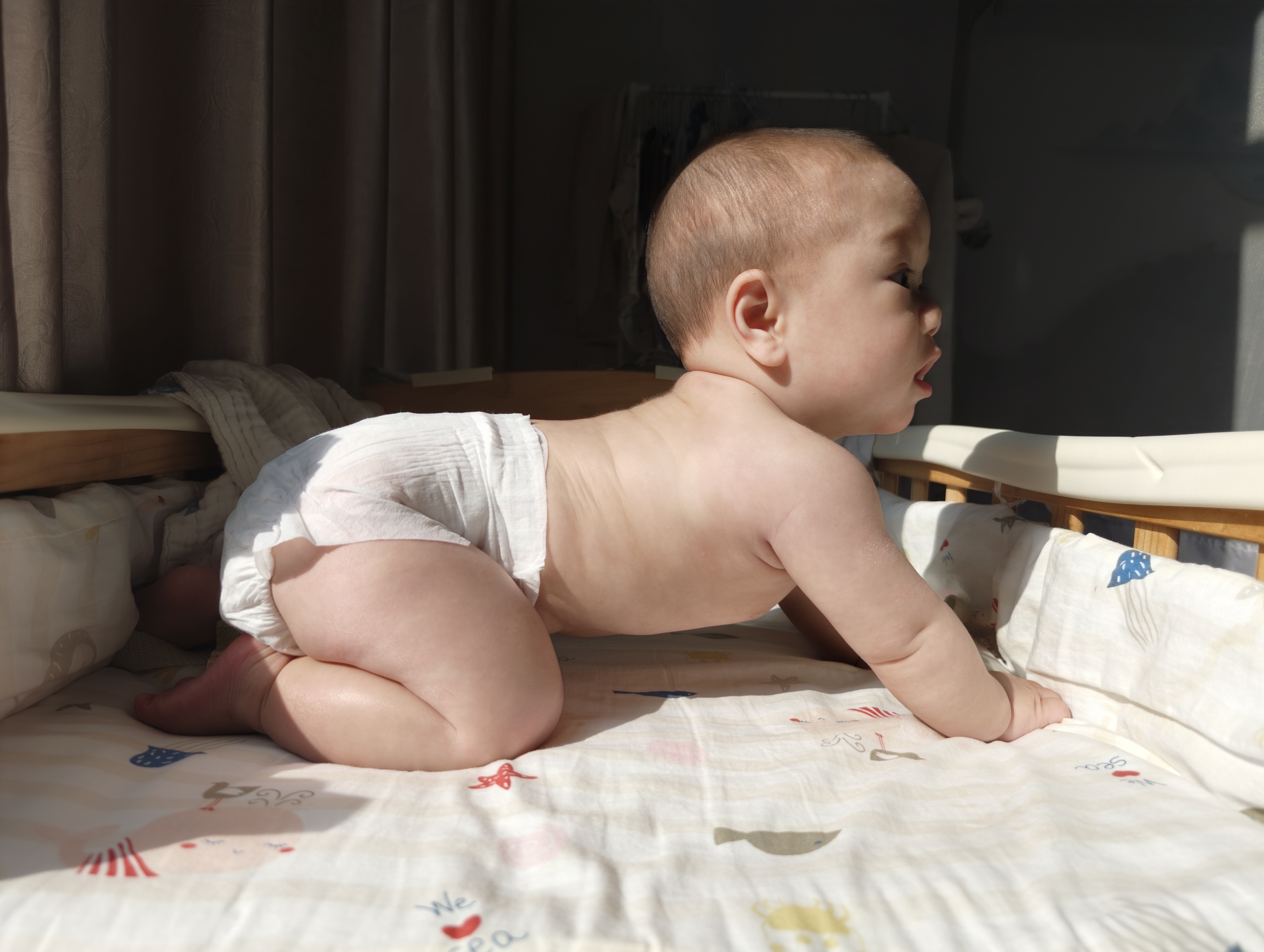 世界名画昨天亮嫂想给小九断夜奶，根本断不掉，说不如要她的命 