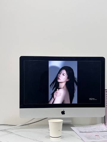 突发奇想决定去拍套写真 觉得还是想留下一点青春的记录<br />还有半...