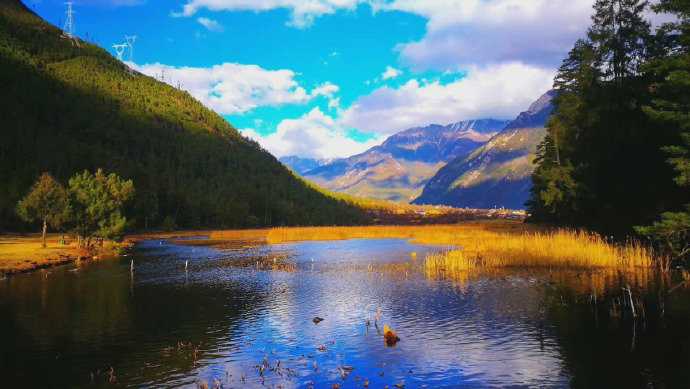湖光山色，妩媚动人——林芝·嗄朗湖 