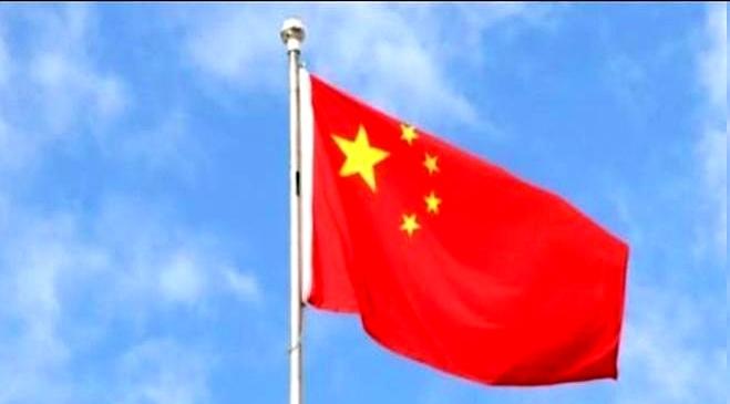 咱们前脚刚亮出上半年的经济成绩单，BBC后脚就端着“阴间滤镜”跑来挑刺了，二季度