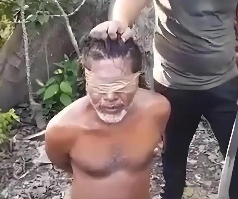 最近墨西哥那边出了个让人头皮发麻的事，刷遍了当地的社交平台，据墨西哥媒体最新报道