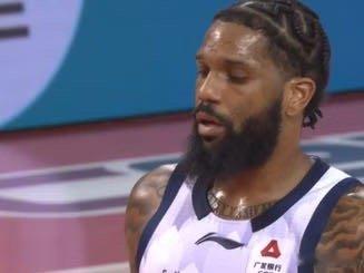 CBA山东男篮客场逆转击败吉林，高诗岩关键三分，鲍威尔23分网页链接