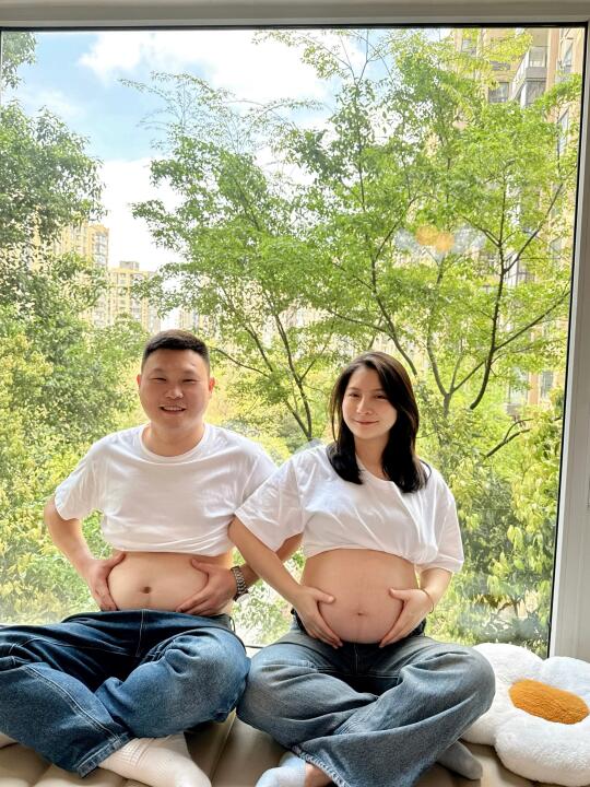 别再拍影楼风的孕妇照了，居然自拍也很不错